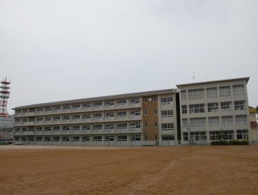 大和建設株式会社 平成25年　鳥取市立南中学校